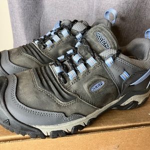 Keen Ridge Flex Waterproof Hiking Womens Grey Sneakers Size 9 Shoes 1024923